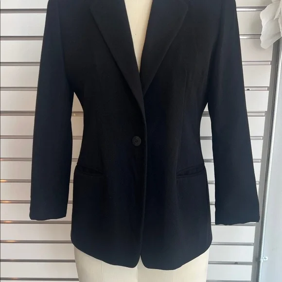 Giorgio Armani Elegant Cashmere Black Blazer - Women’s Size 10 - Picture 3 of 15